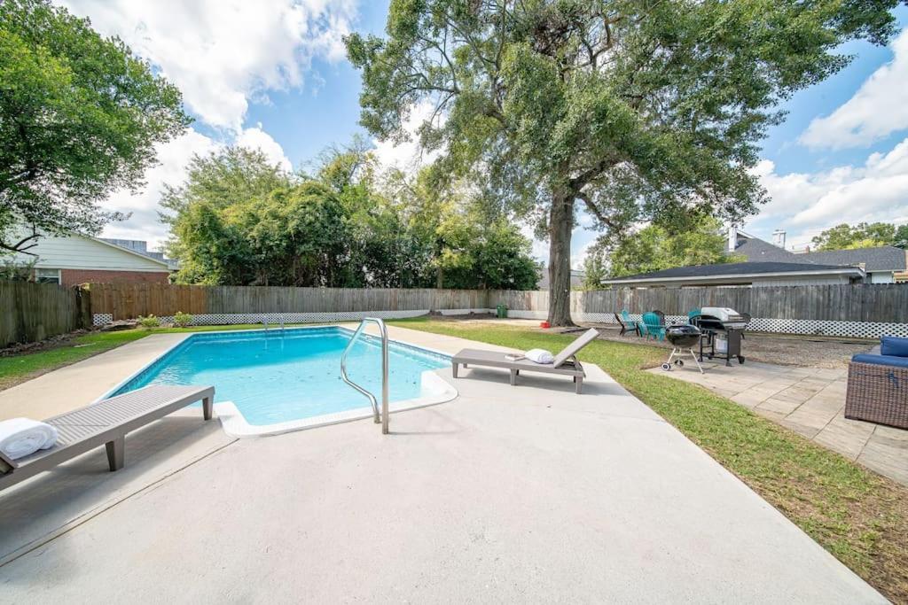 Columbus Haven - Private Pool & Fire Pit Nights Near Ft Moore & Riverwalk Villa Exterior photo